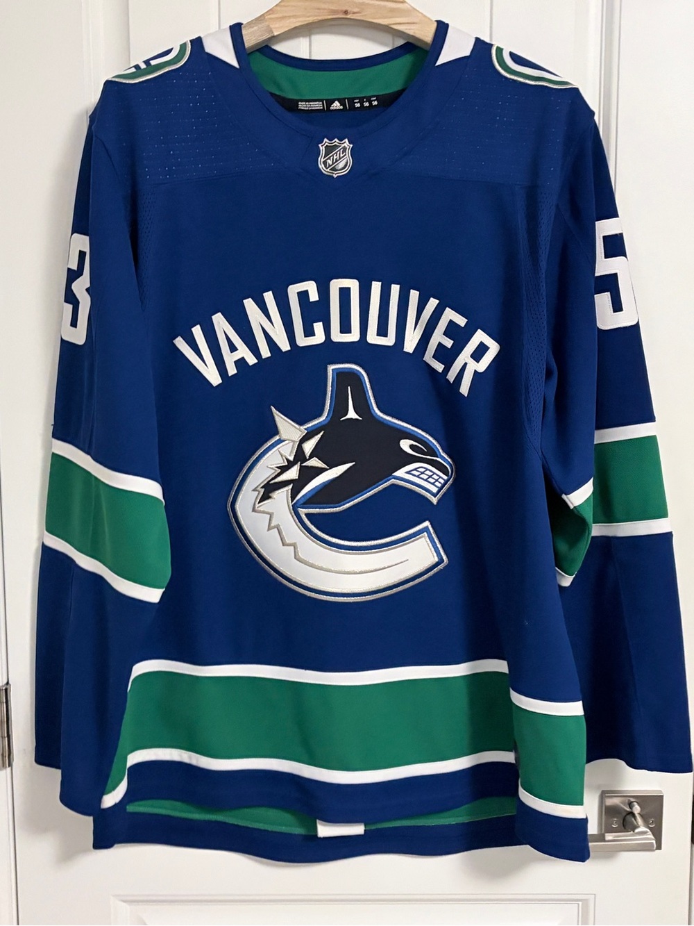 Authentic Adidas Vancouver Canucks Bo Horvat Blue Orca Jersey Size 56 2XL XXL - Picture 4 of 6